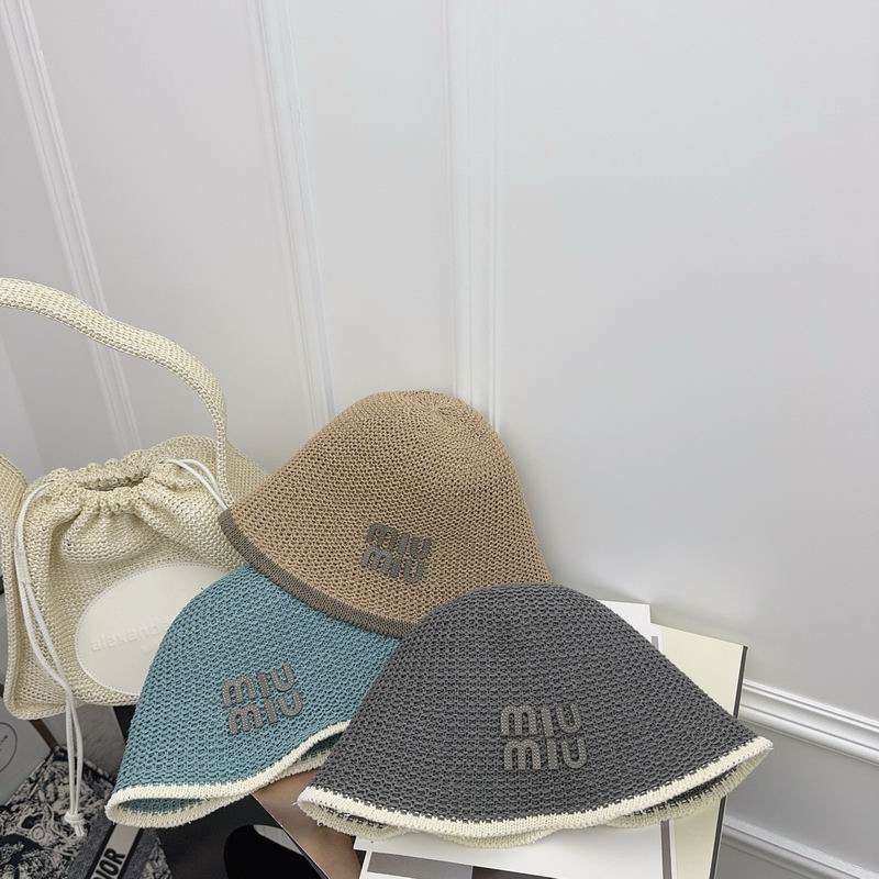 Miumiu hat 051705